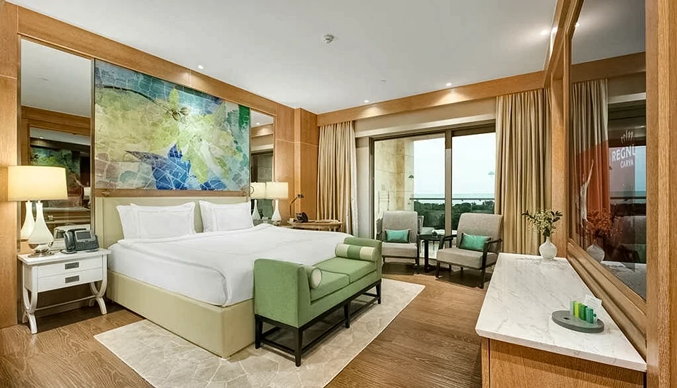 هتل رگنوم کاریا آنتالیا